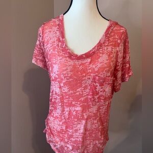 Liverpool Sheer Pink Marbled Pocket Tee XL
